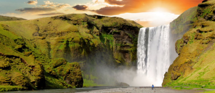 Qué ver en Islandia Cascada Skógafoss